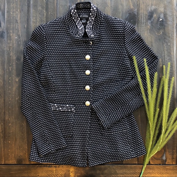St. John Jackets & Blazers - ** HOST PICK**St John Knits jacket sz 2